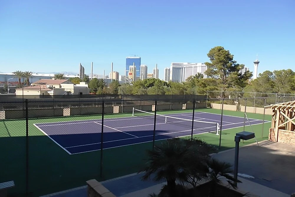 888 Convention Center 3 BEDROOM 2 BATH Condos