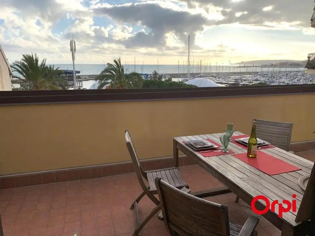 Appartement Menton, 3 pièces, 4 personnes - FR-1-647-9