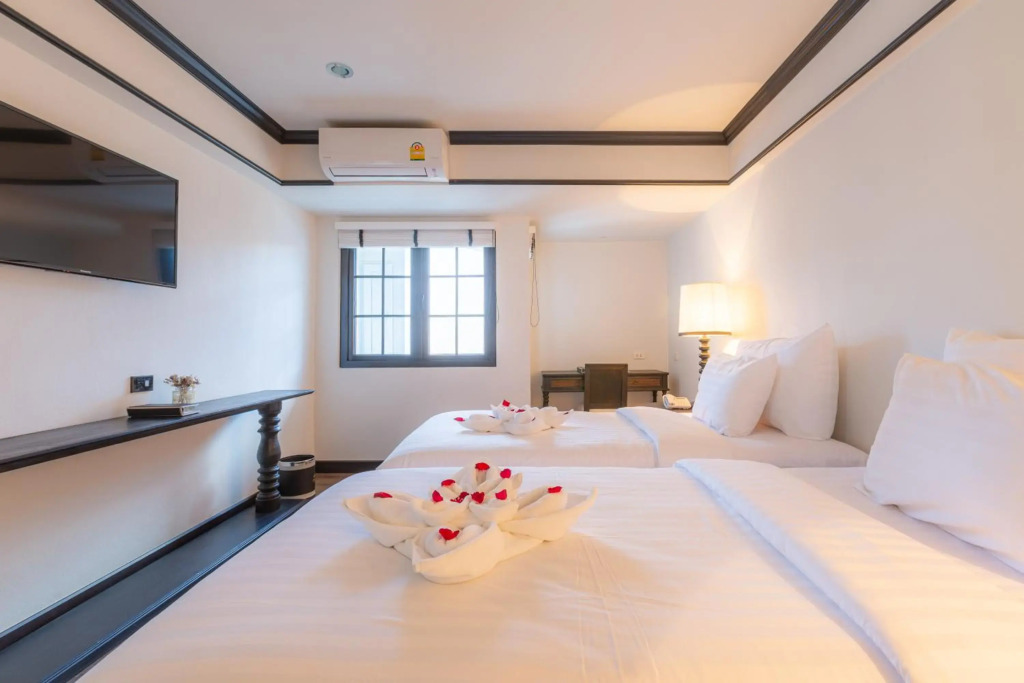 MORA Boutique Hotel