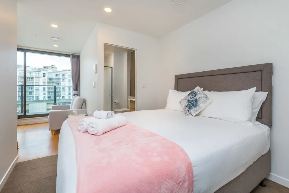 Star Queens Serviced Apartments