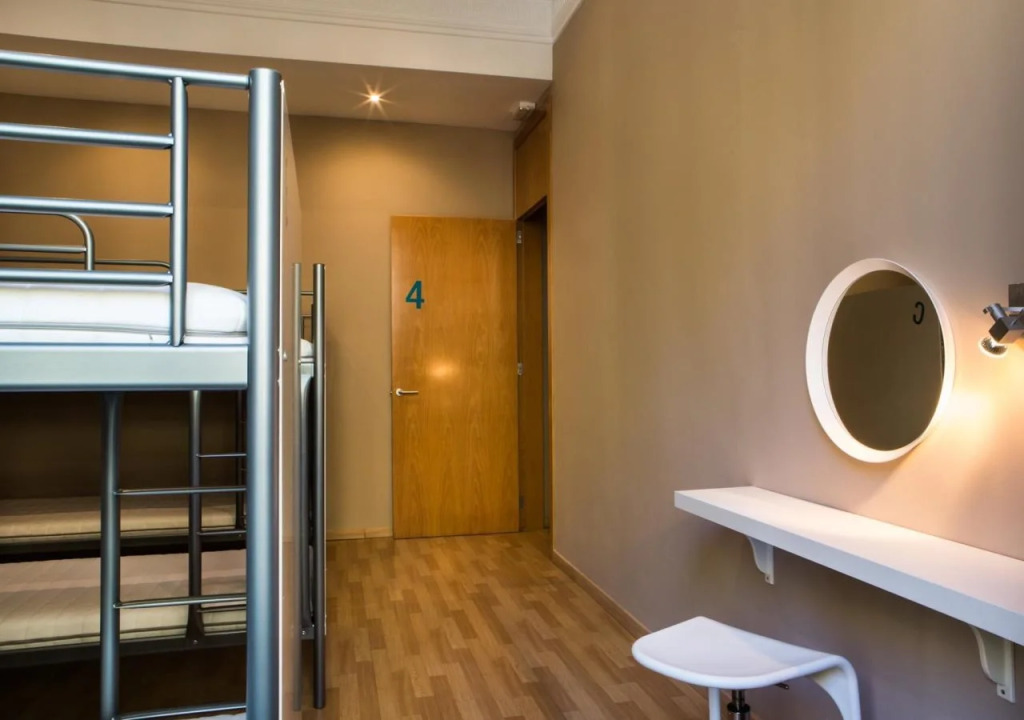 Born Barcelona Hostel