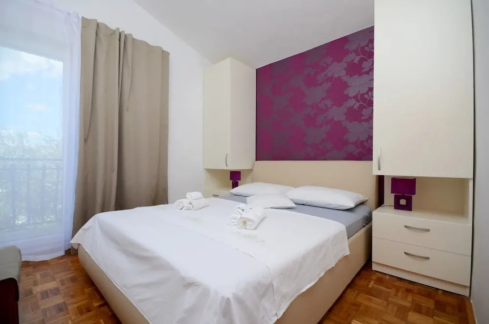 Apartments Mirjana