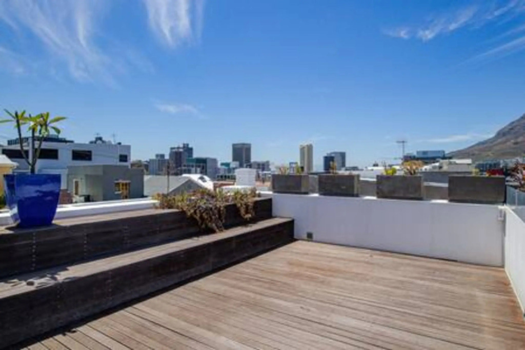 Signal Hill 1 by CTHA, Cape Town