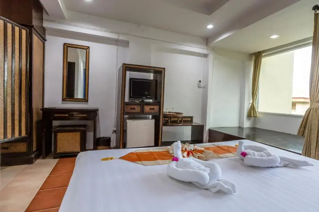 PorterHouse Beach Hotel