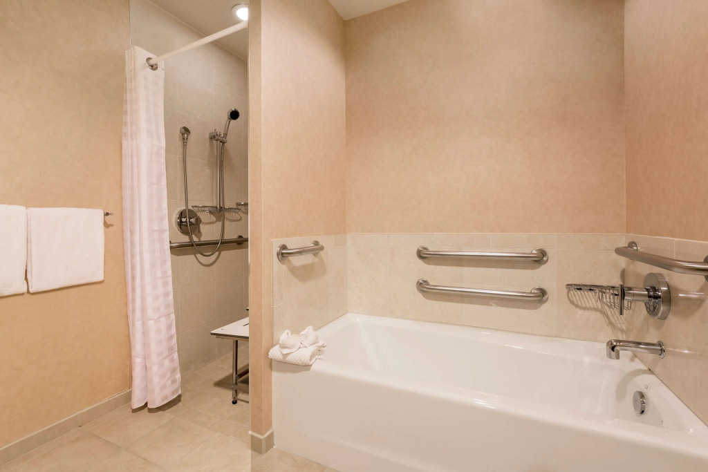 Hilton Promenade Branson Landing