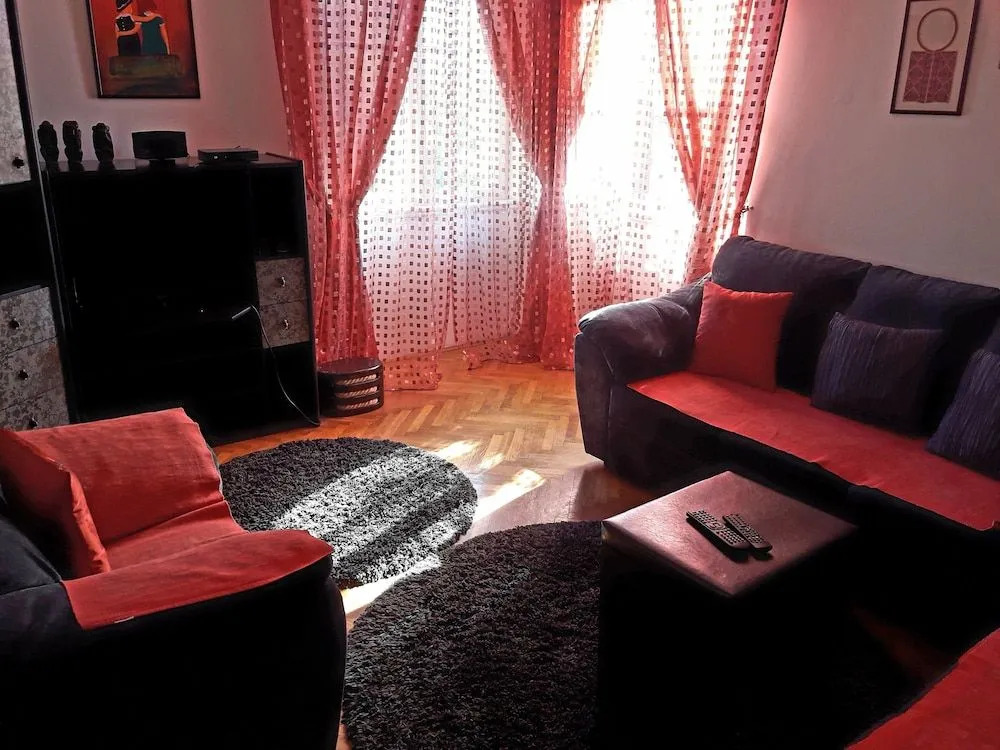 Anmar Apartments