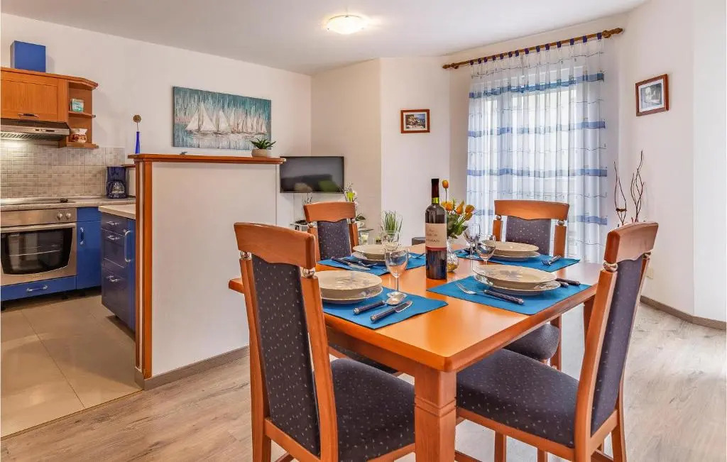 Stunning Apartment in Pula With Wifi and 2 Bedrooms