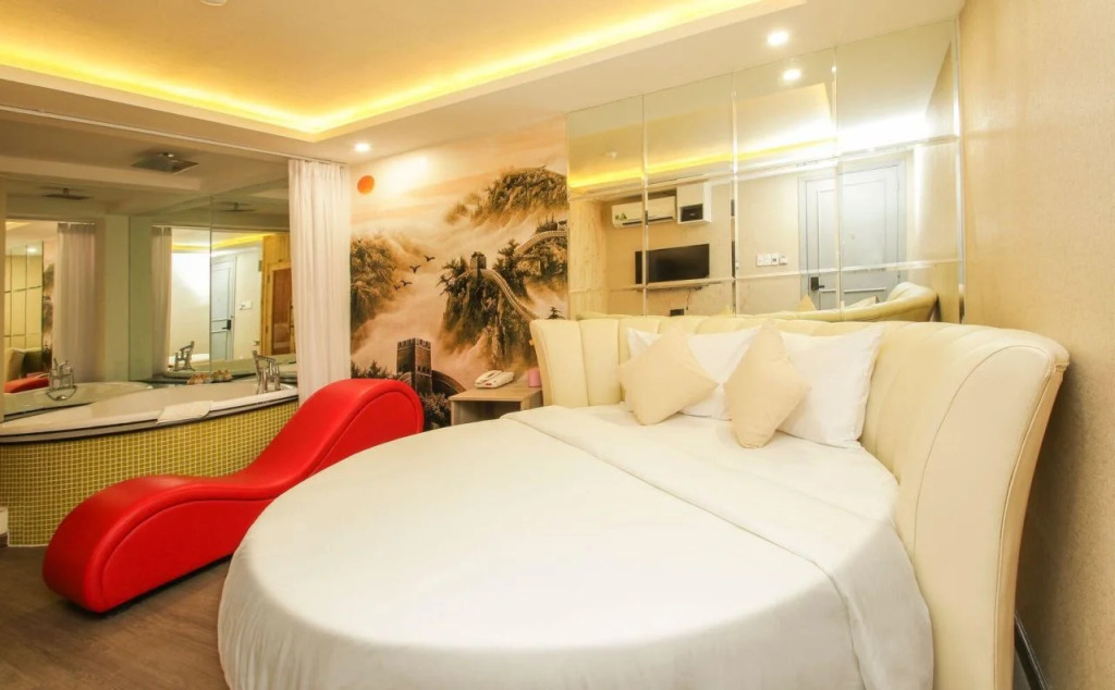 Cupid Hotel