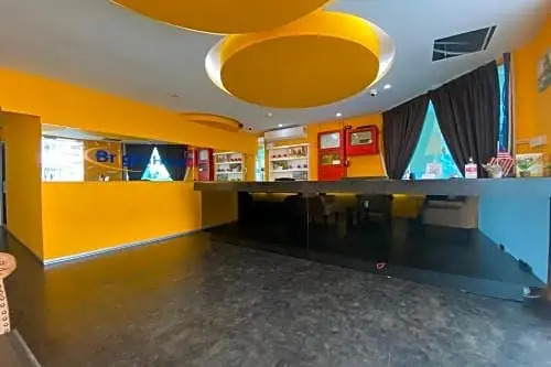 OYO 90484 Bright Hotel