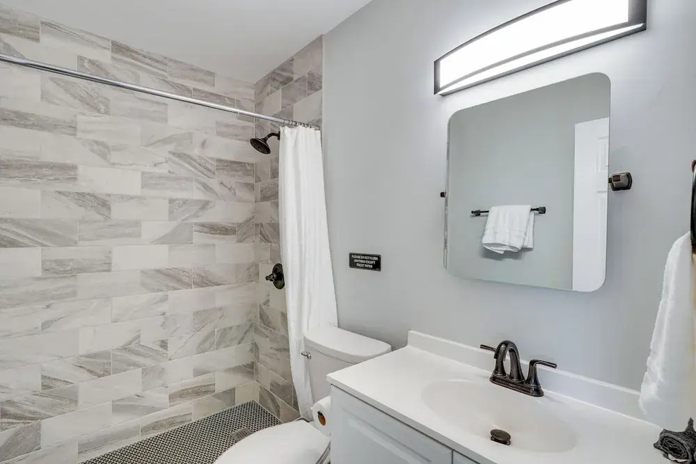 2 Mi to Dtwn Durham: Home Near Universities