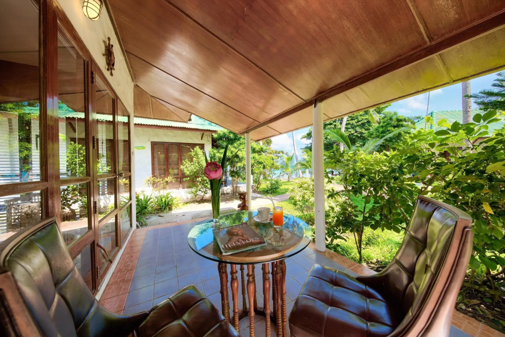 Crystal Bay Yacht Club Beach Resort
