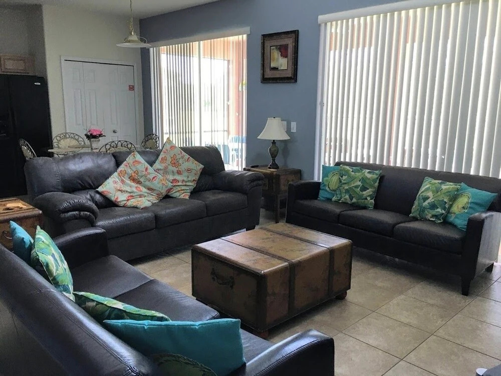 8627 La Isla Drive 7 Bedroom Home by Redawning