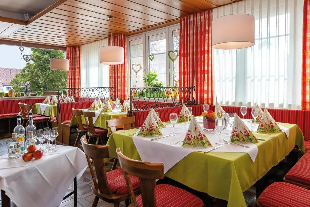 Gasthof - Hotel zum Ochsen GmbH