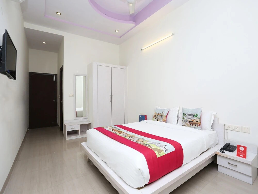 OYO 9955 Hotel Swaruchi Palace