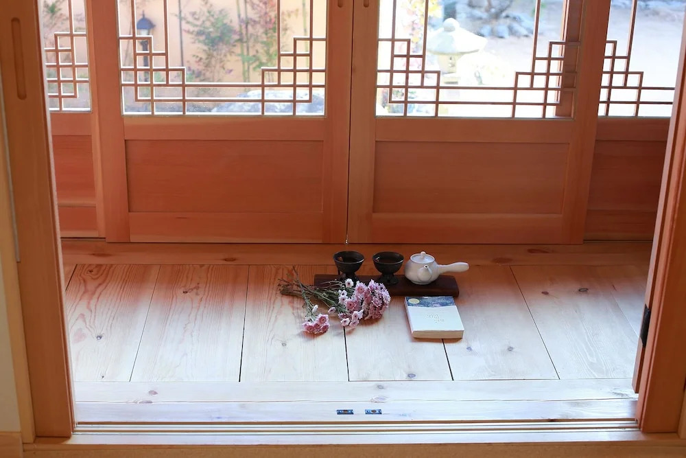 Wiyeonjae Hanok Stay