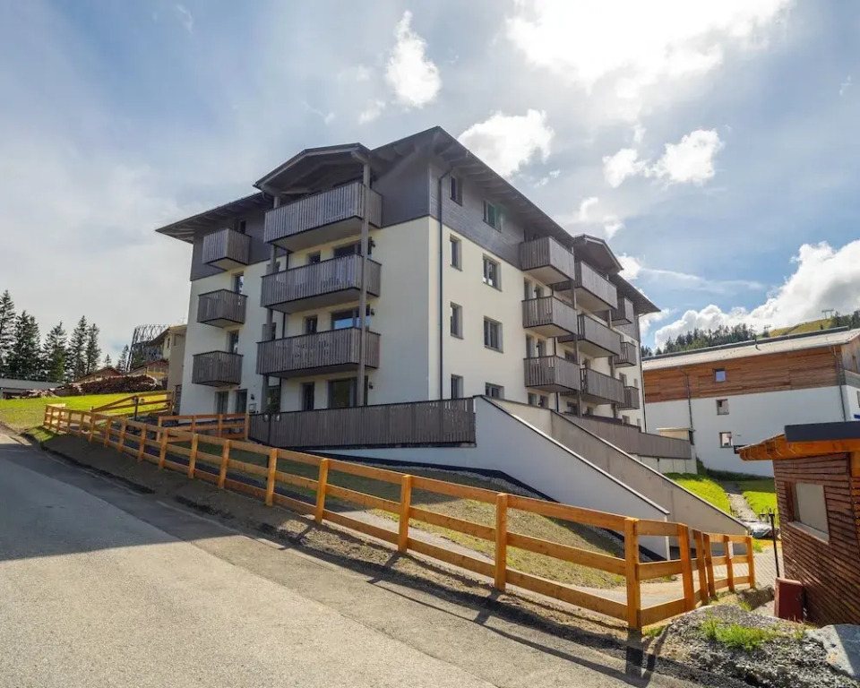 Penthouse in Katschberghohe With Balcony
