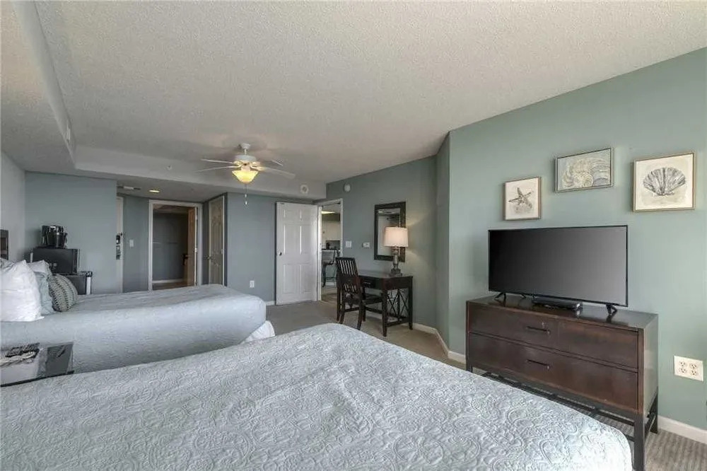 Yacht Clubs #1-801C - 1 Br Condo