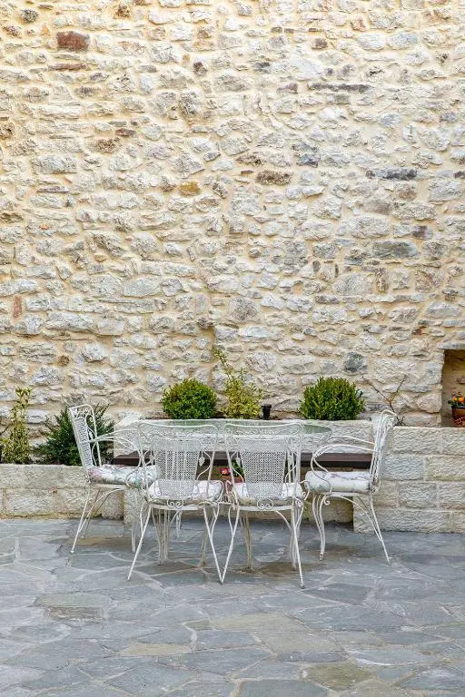 Petrou Suites