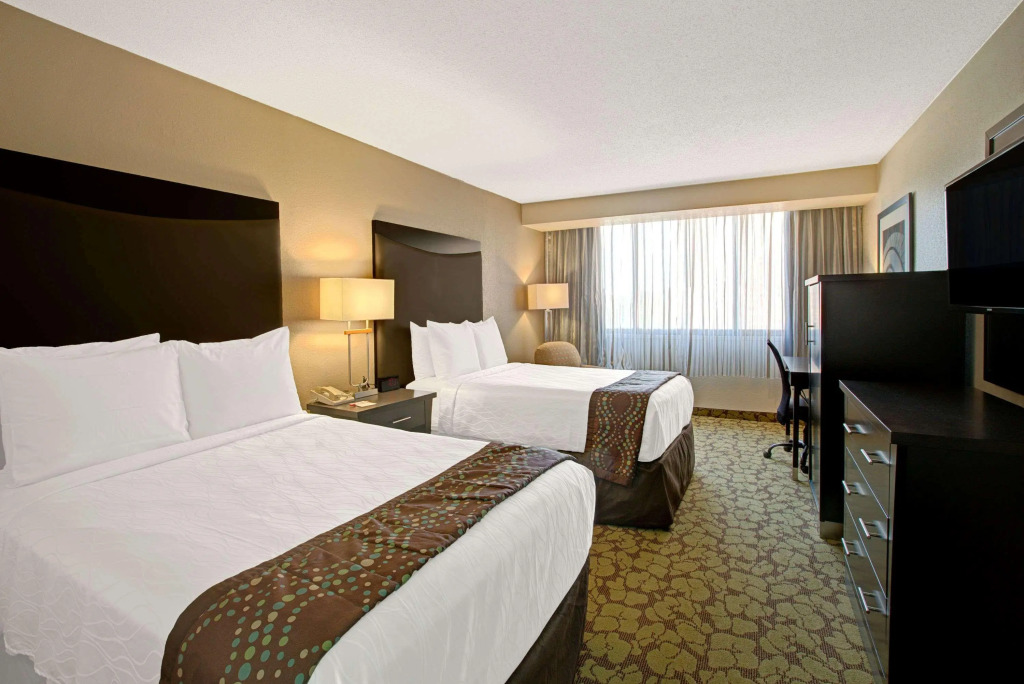Ramada Plaza & Conf Center by Wyndham Charlotte Airport