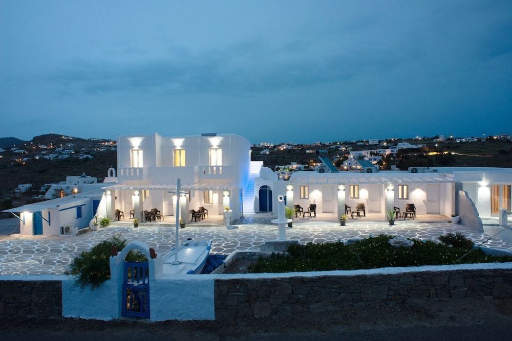 Petra Mykonos Studios & Suites