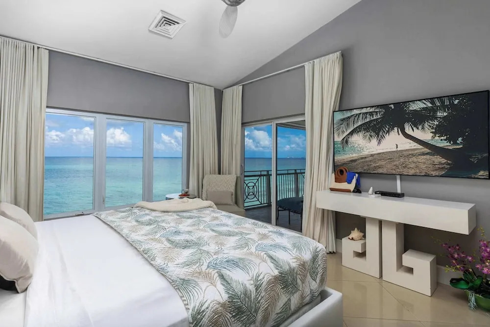 NEW Sleeps 10 - Laguna Del Mar 19 - Seven Mile Beach