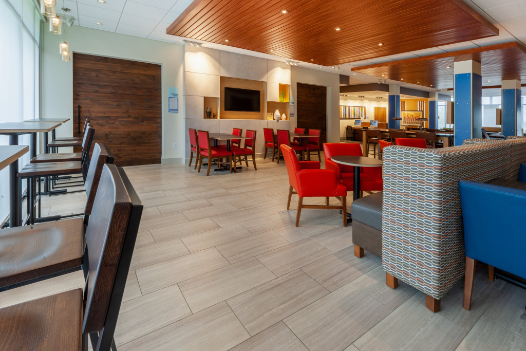Holiday Inn Express & Suites Brunswick - Harpers Ferry Area by IHG
