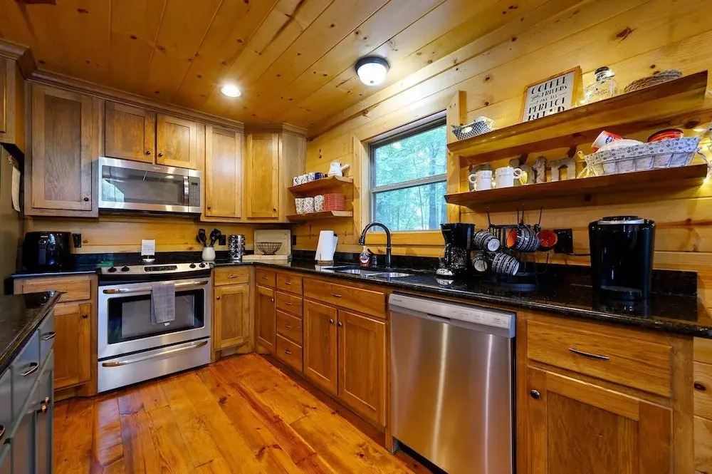Summer Moon Lodge - For 8ppl
