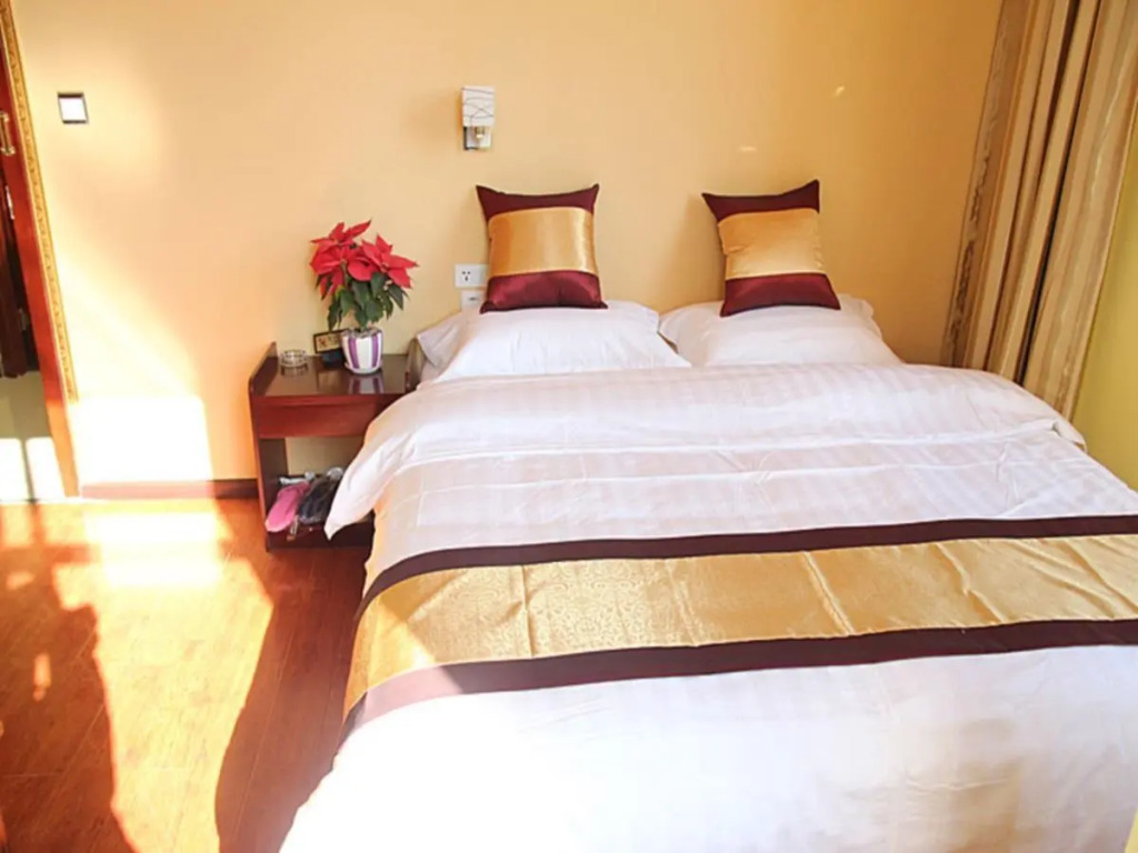Kunming Yinghe Hotel