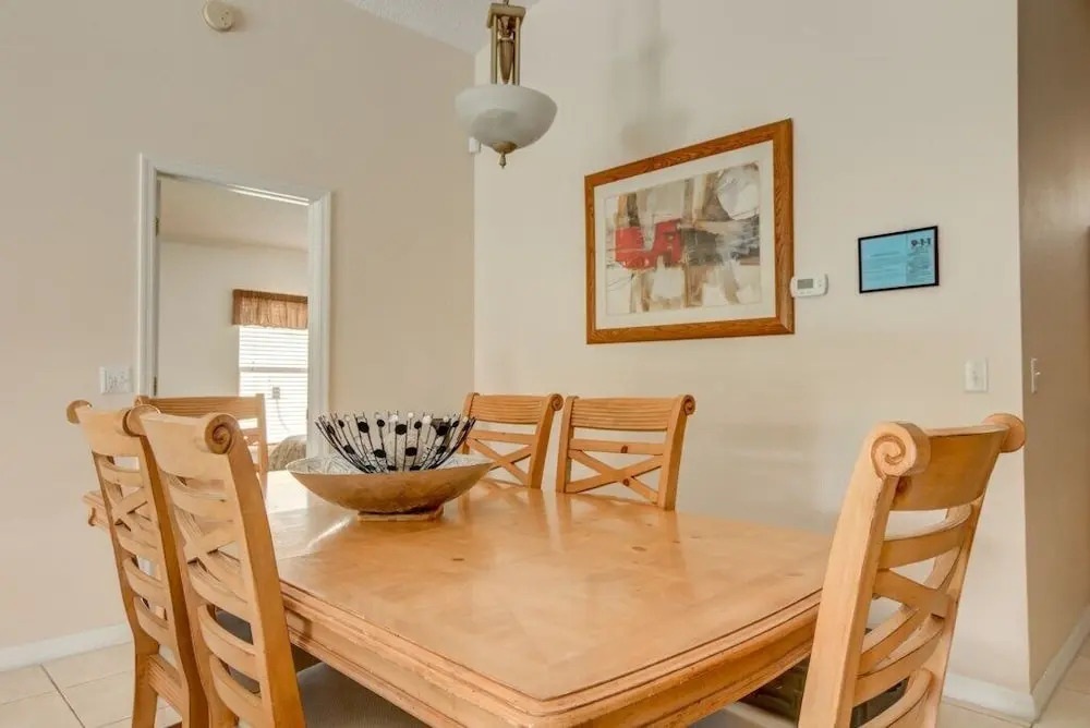Virginie's Clear Creek 5 Bedroom Home