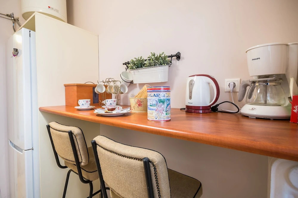 Comfortable Central Athens Flat  by Cloudkeys