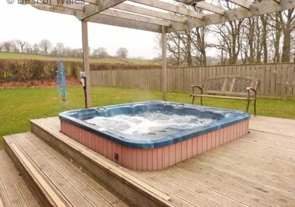 4 Bed in Builth Wells oc-39461