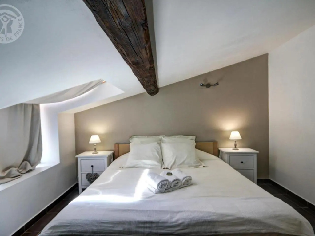 Gîte 3 chambres avec hammam, sauna et jacuzzi à Cellieu - FR-1-496-8