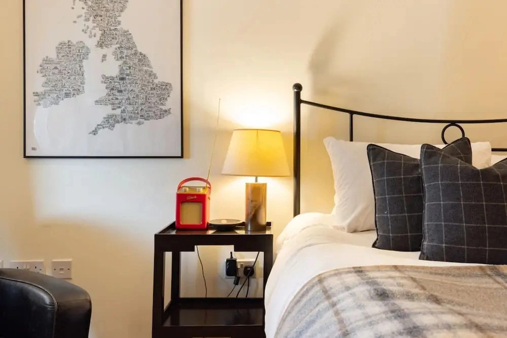 The Call of London 2 Bedroom Flat in Battersea