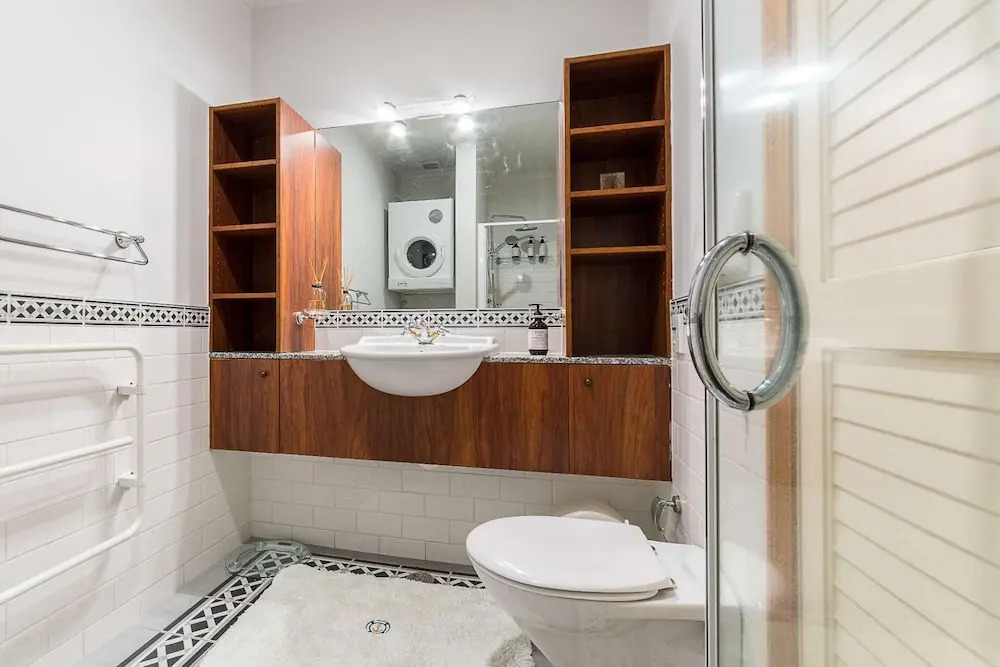 Waterfront Seaview Apt Hotel