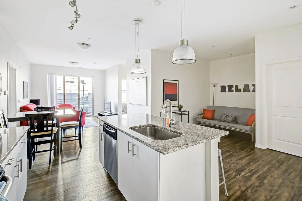 2BR Loft in the Heart of Denver Sleeps 8