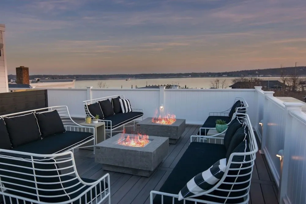 The Menhaden Hotel