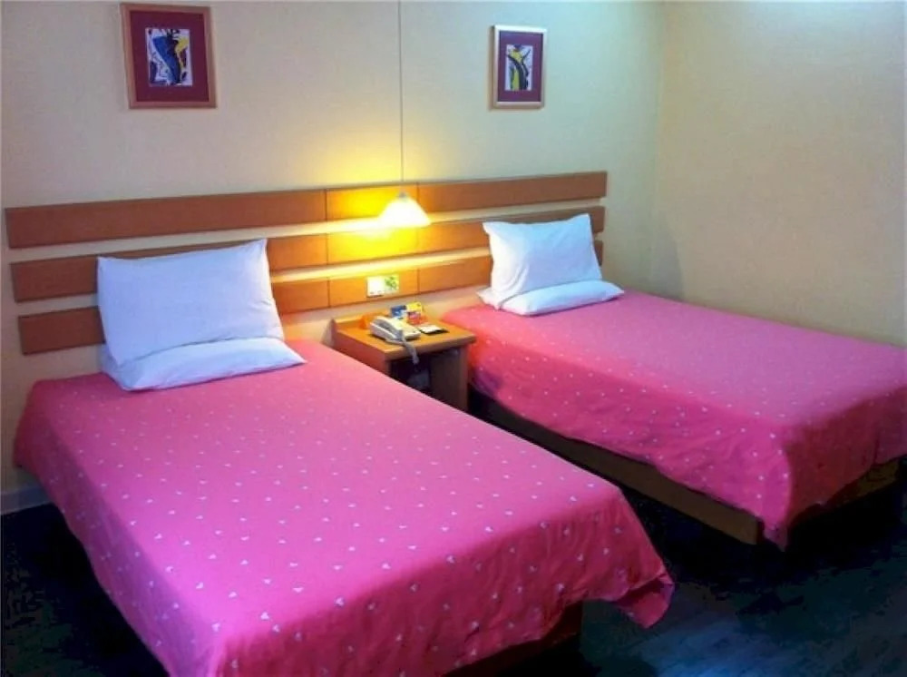 Home Inn Dezhou Dongfeng Middle Road