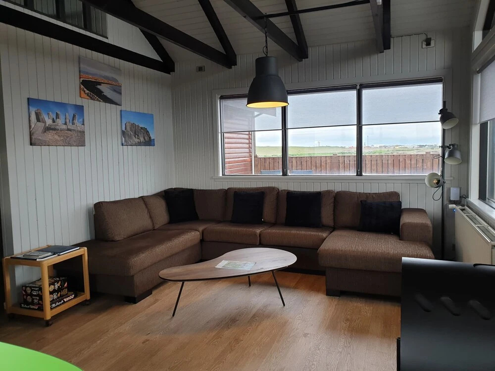 Black Beach Cottage Small