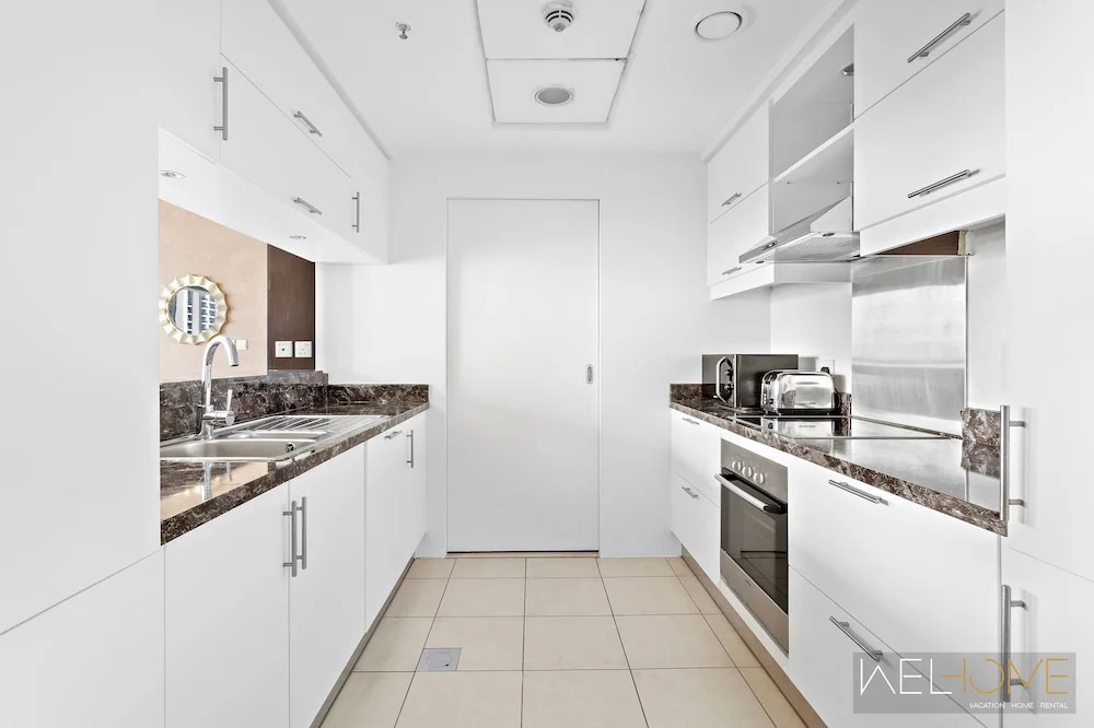 WelHome - Luxurious apartment with Burj Khalifa views