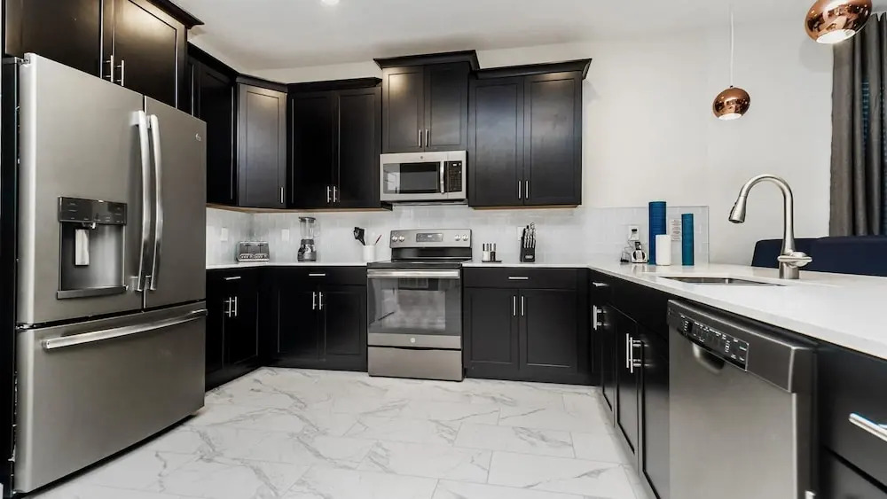 # 2905 Fable Street