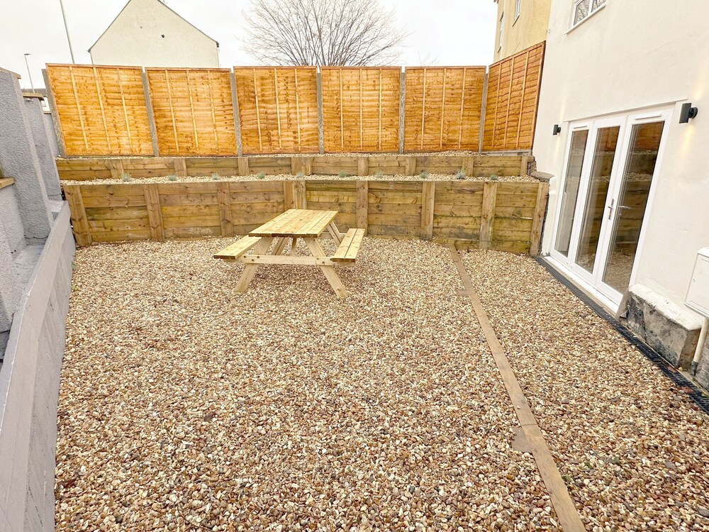 Cotswolds Large 4 Bed House Parking-Wifi