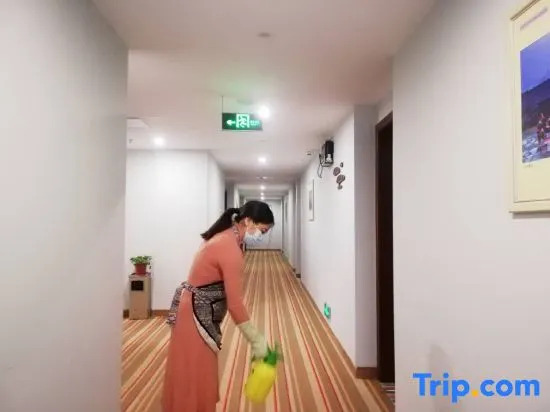 Sanyuesan Theme Hotel
