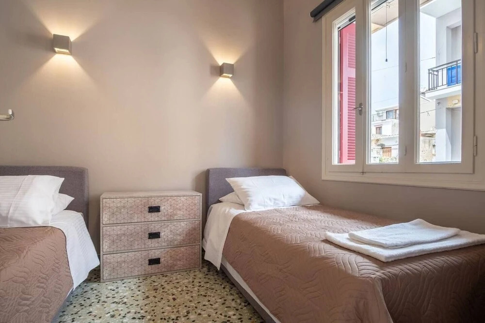 4 Guests - Veneris Residence Apartment in Chania