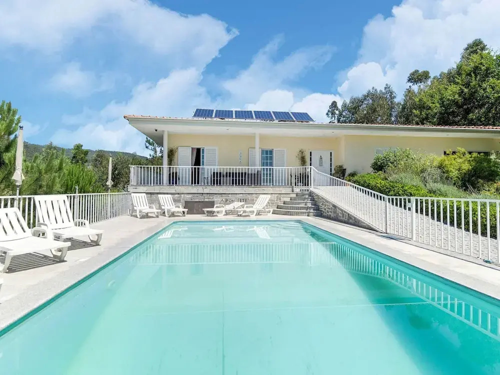 Upscale Villa With Swimming Pool and Terrace