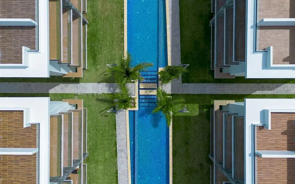 2BR Oasis in Eden Tropical - BBQ Pool Near Beach