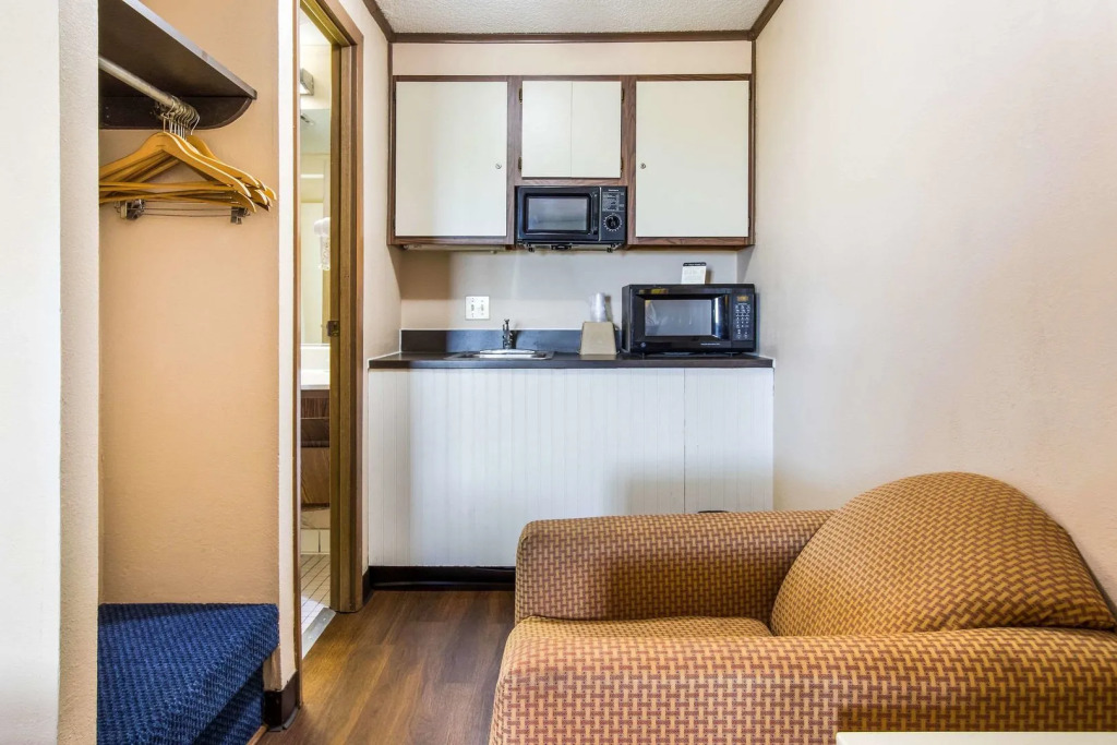 Econo Lodge
