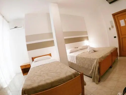 Porto Cesareo Air-conditioned Villa sleeps 12 Torre Lapillo