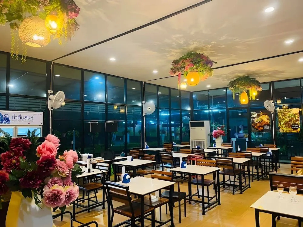Trang Oasis Waterpark Hotel