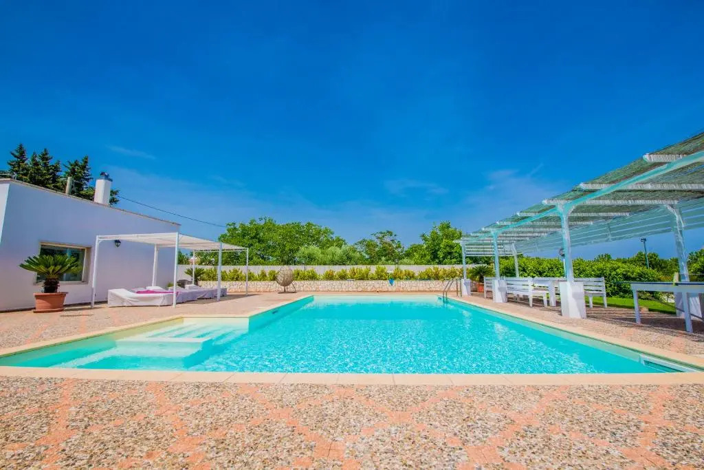 Trullo Nonna Itria Trullo con Esclusiva Piscina e Idromassaggio