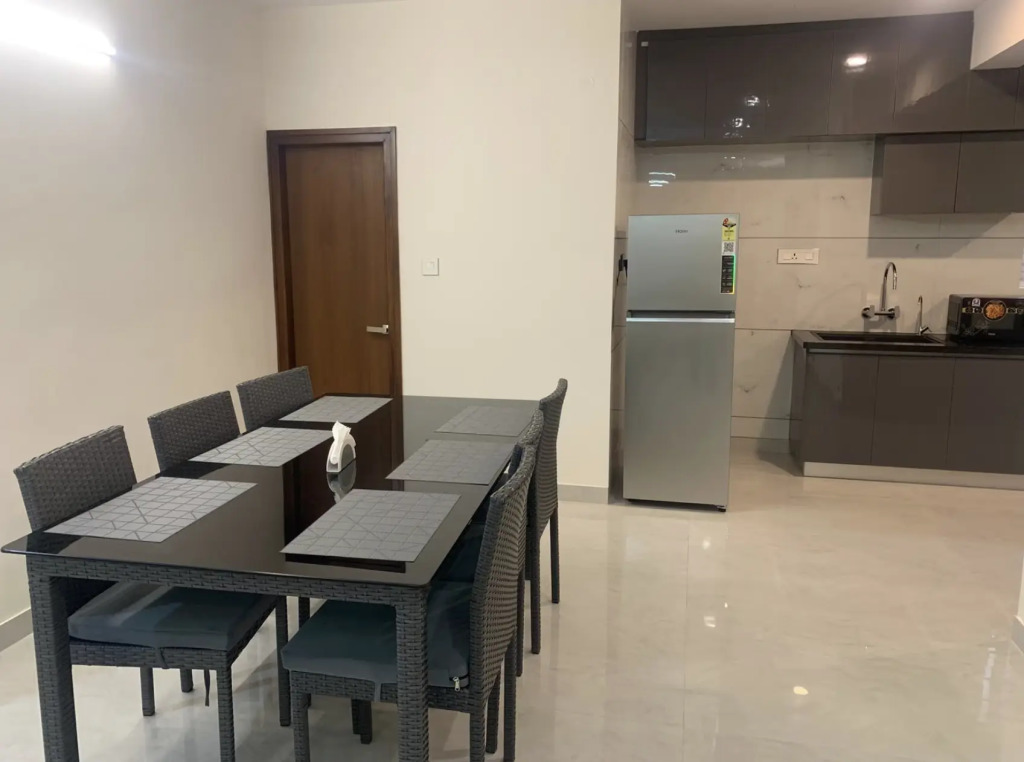 DeVerveil Service Apartment